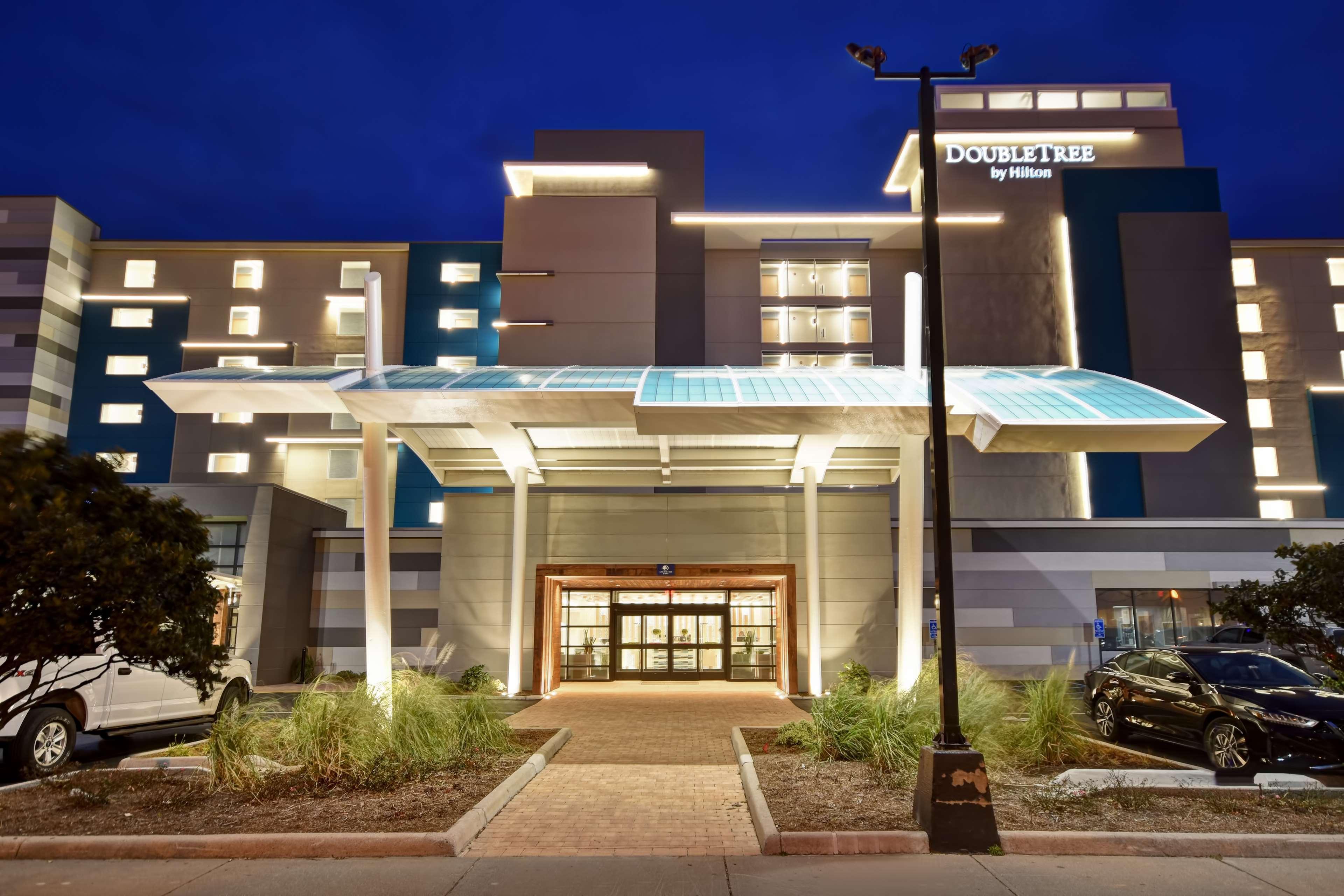 Doubletree By Hilton Oceanfront Virginia Beach Exteriör bild