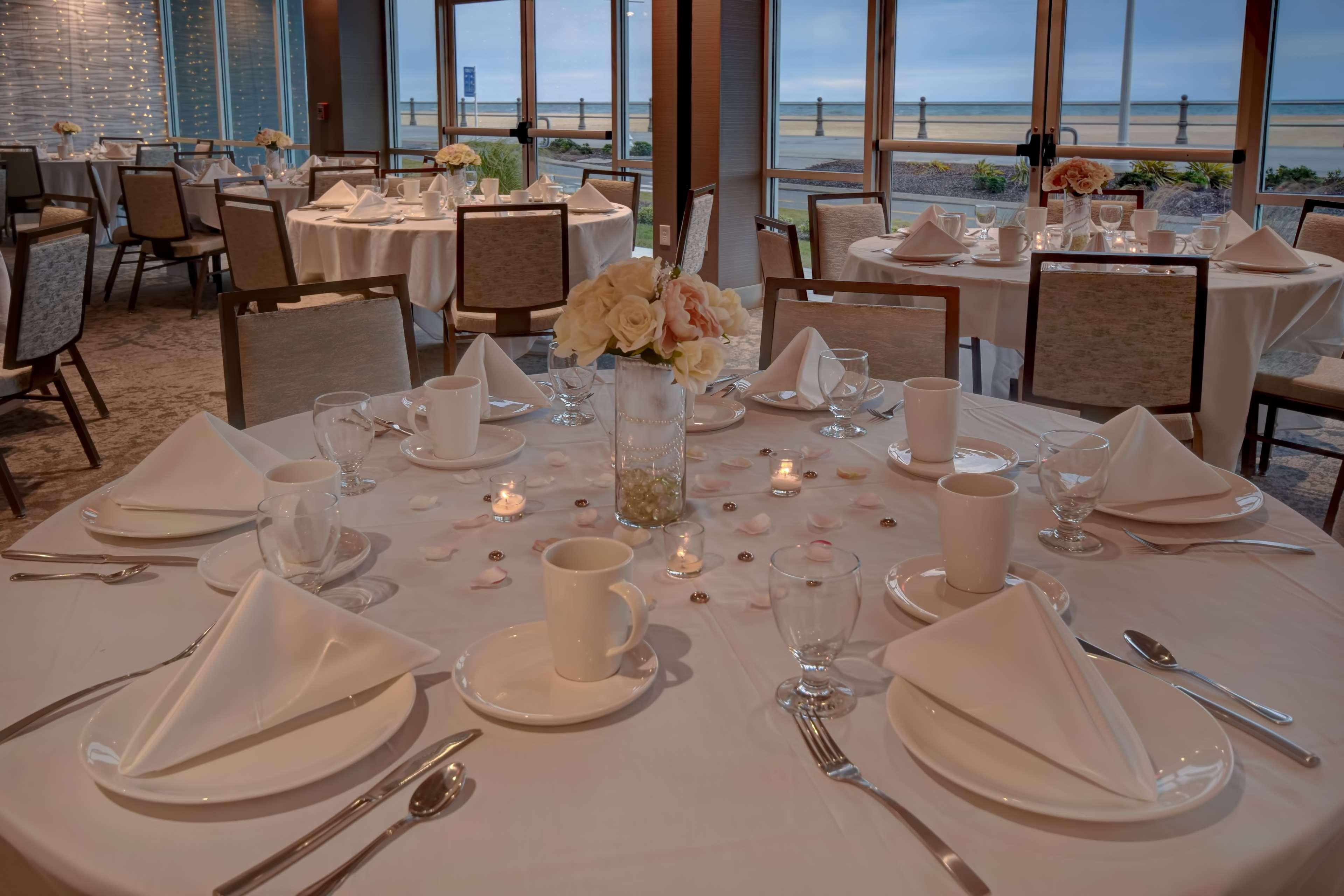 Doubletree By Hilton Oceanfront Virginia Beach Exteriör bild