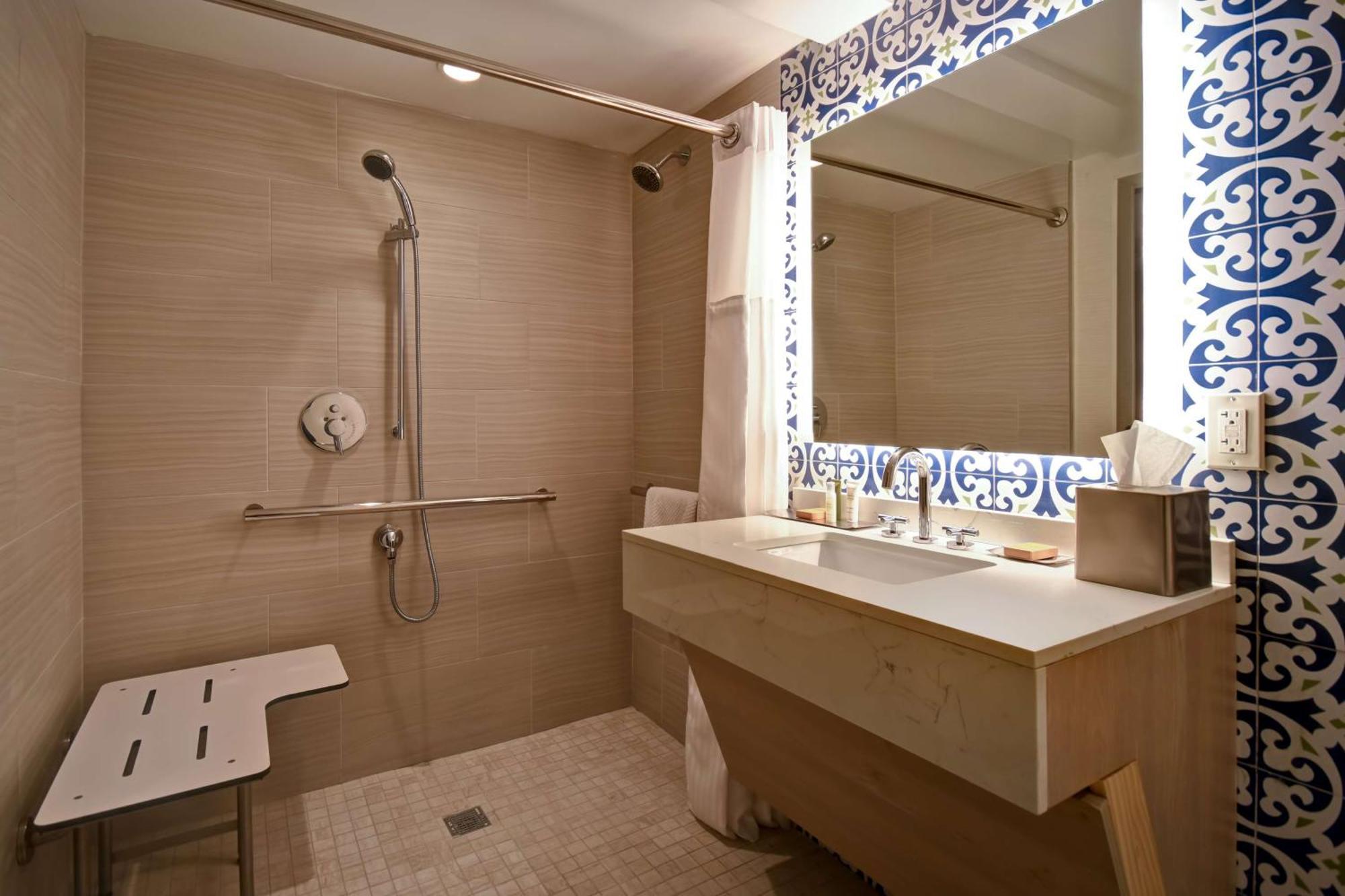 Doubletree By Hilton Oceanfront Virginia Beach Exteriör bild